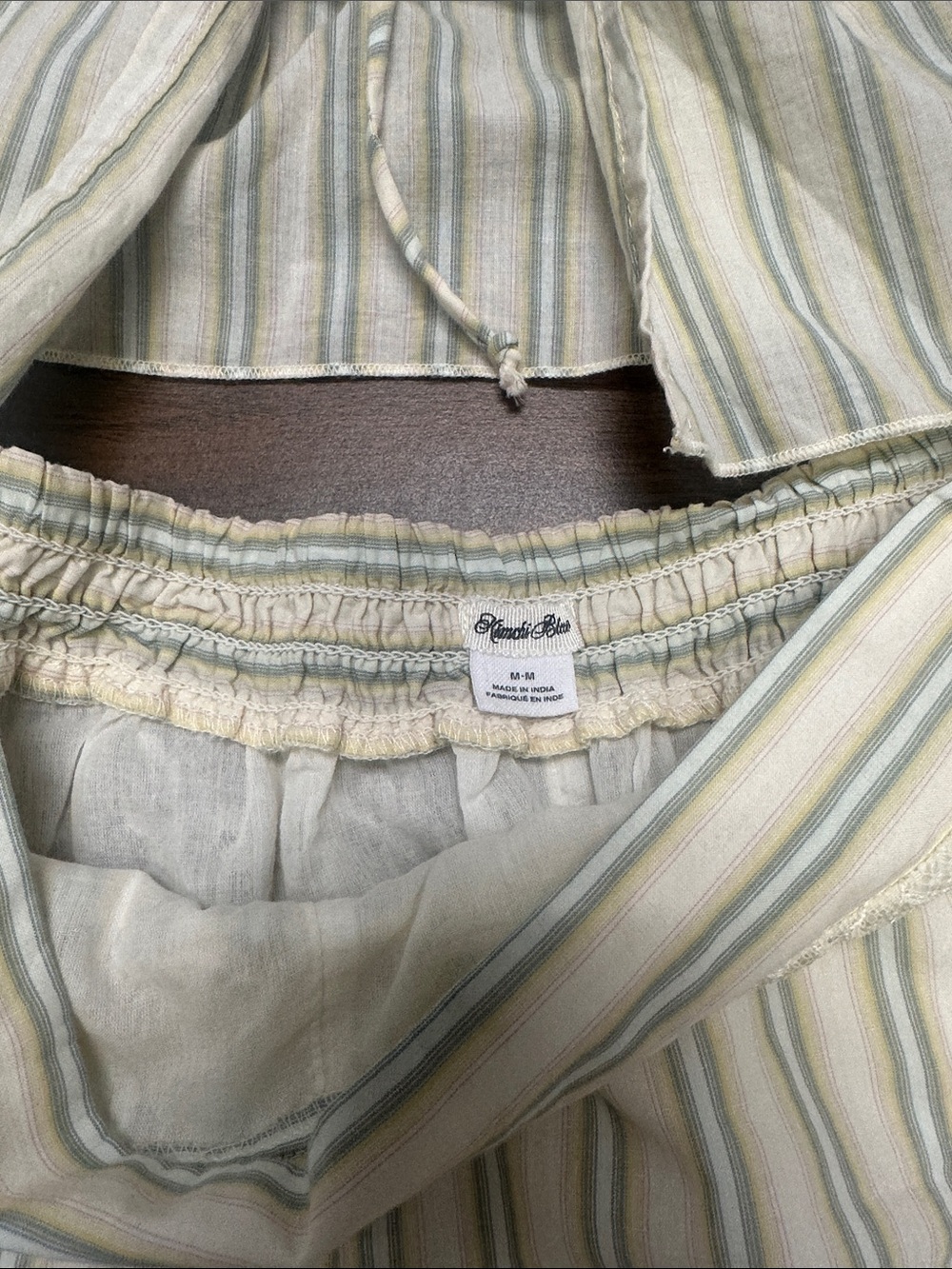 Kimchi Blue Women’s Cream Striped Peasant Top and shorts SET with Embroidery - Picture 8 of 9